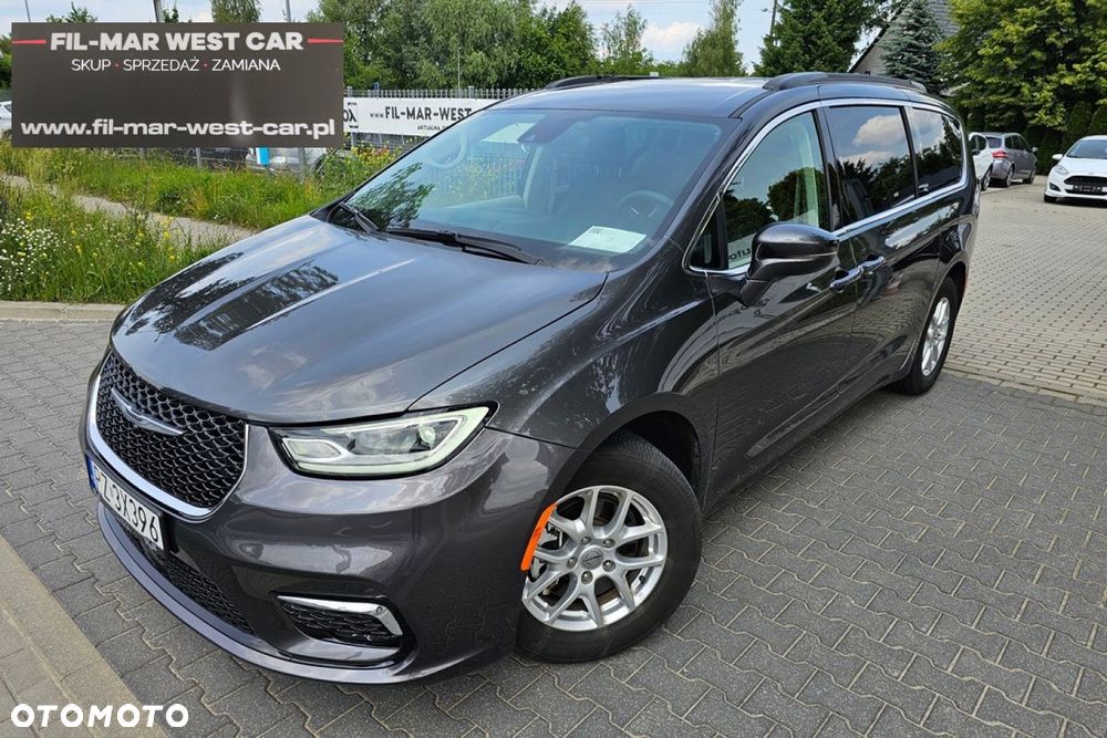 Chrysler Pacifica - 1