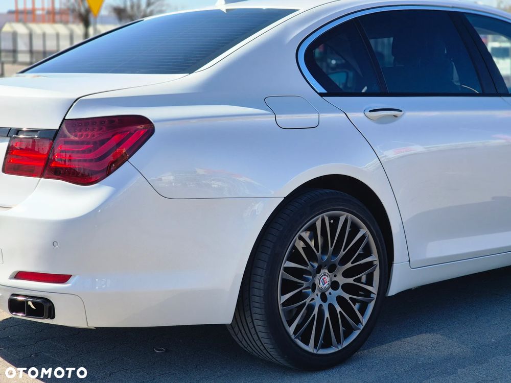 BMW Seria 7 - 28