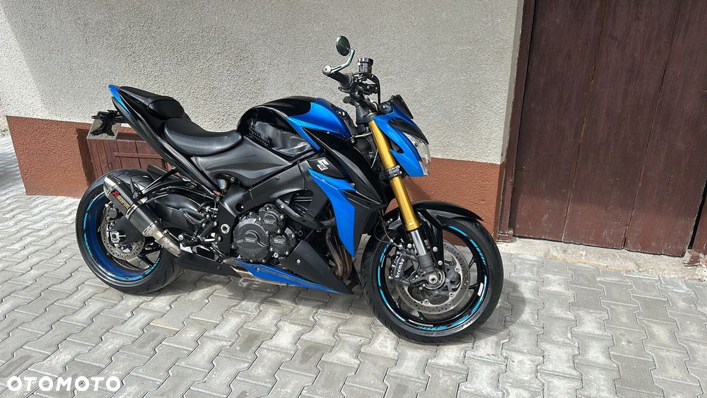 Suzuki GSX - 2