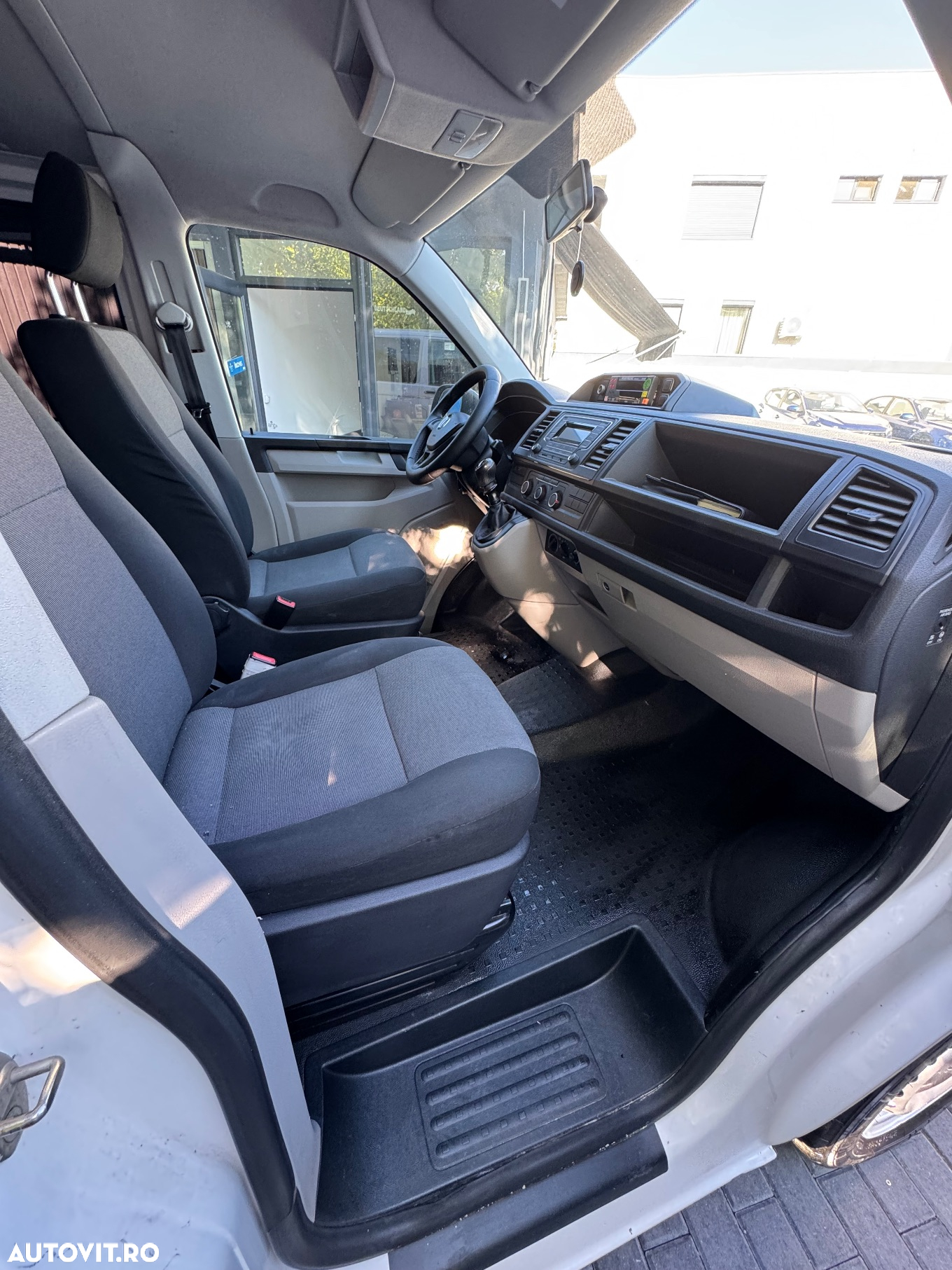 Volkswagen Transporter Multivan T6 2.0 TDI 75 kW KR Comfortline - 10