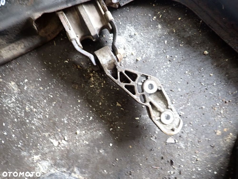 SANKI WÓZEK KOŁYSKA PRZÓD VOLVO S60 II 2.5 T5 B5254T5 - 8
