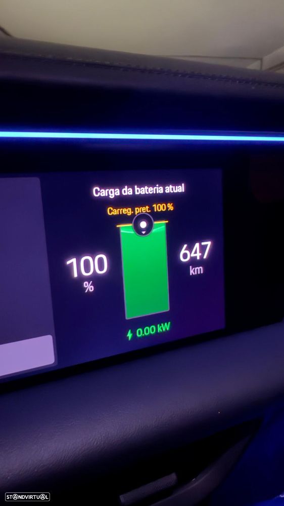 Porsche Macan Electric 4 - 15
