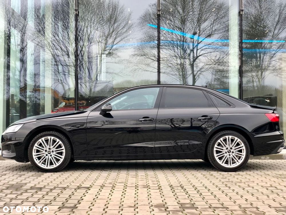 Audi A4 Limousine - 3