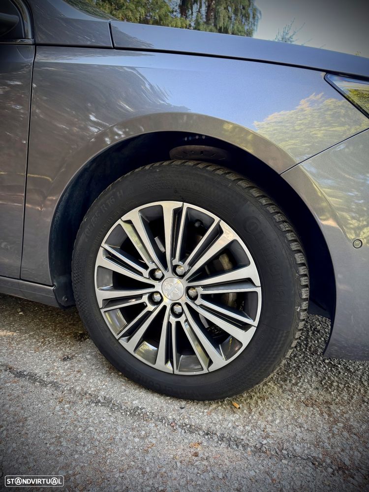 Peugeot 308 1.2 PureTech Allure - 10