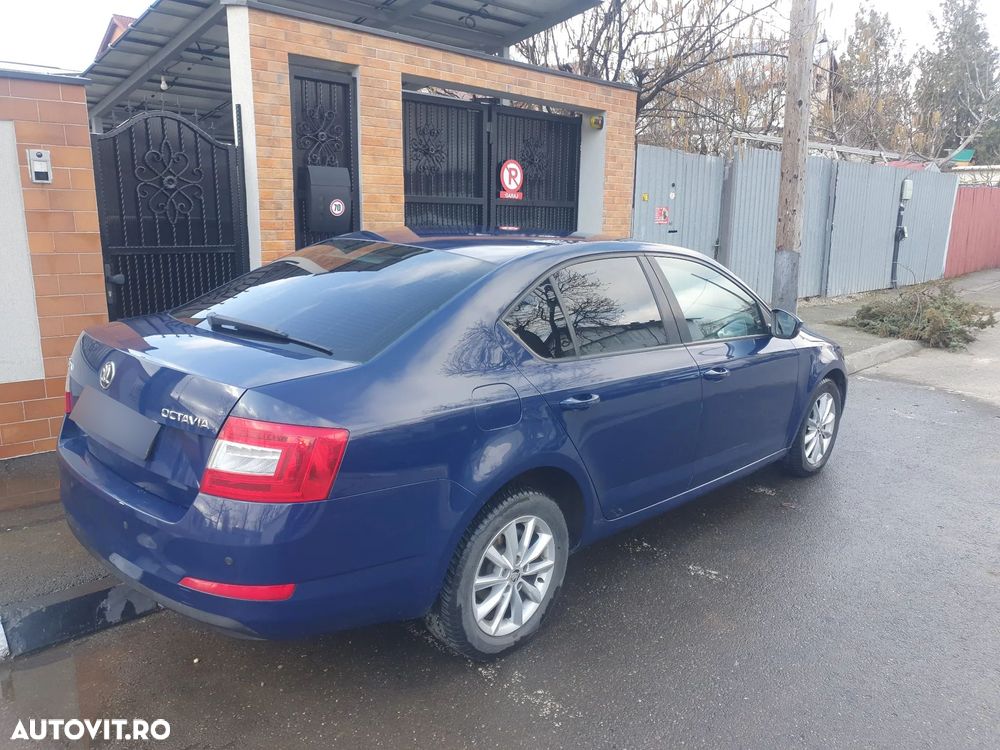 Skoda Octavia 1.6 TDI AMBITION - 10