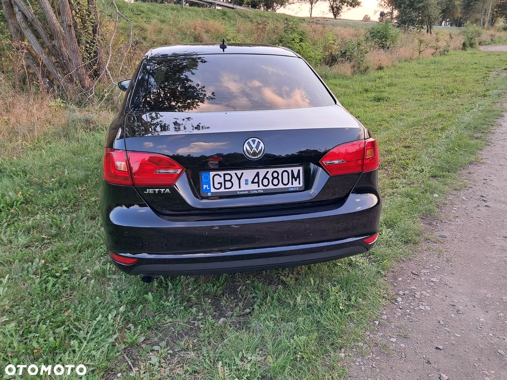 Volkswagen Jetta 1.2 TSI Comfortline - 13