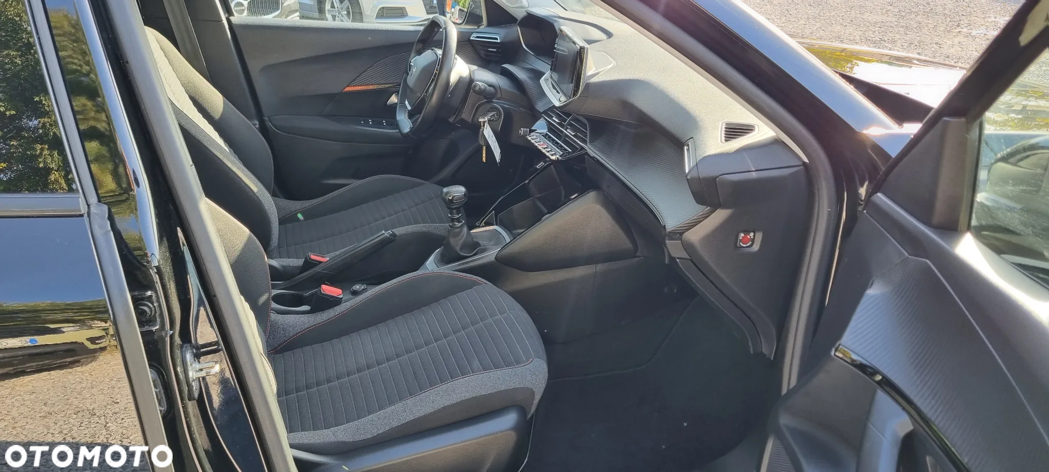 Peugeot 2008 - 11
