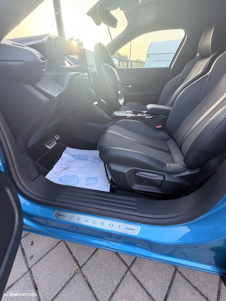 Peugeot 2008 1.2 PureTech GT Line EAT8 - 19