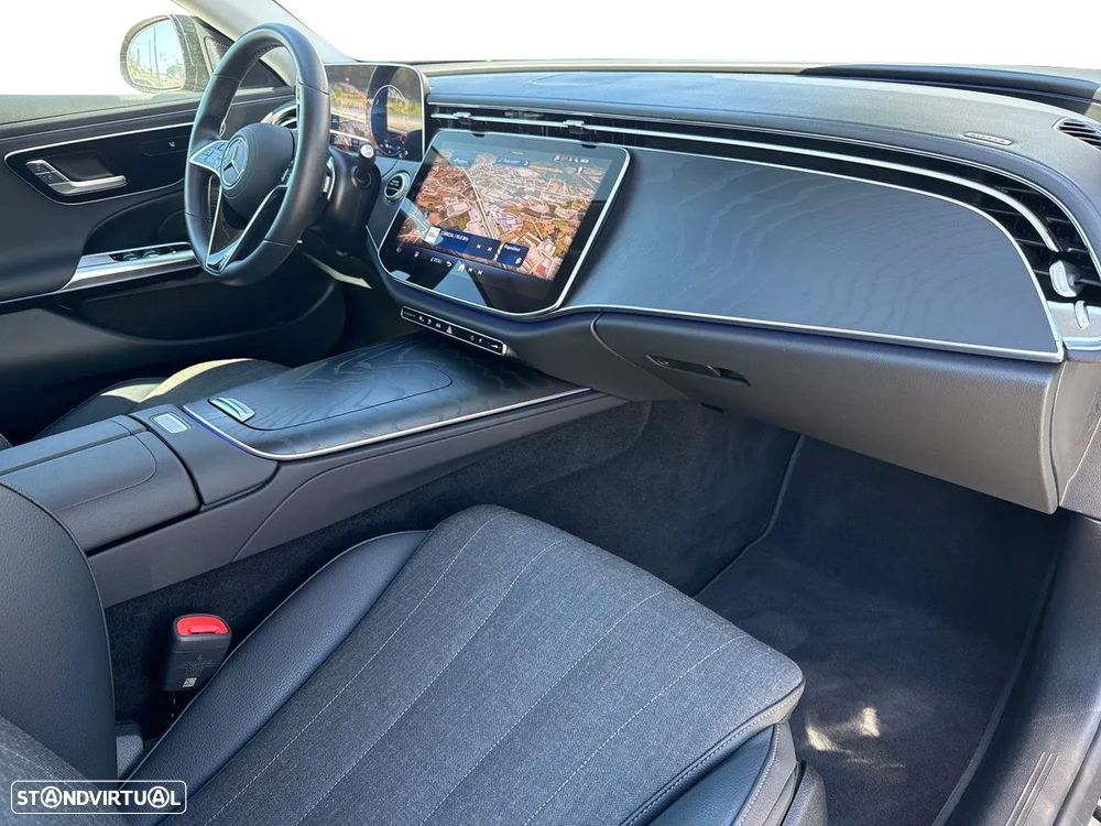 Mercedes-Benz E 300 Standard - 14