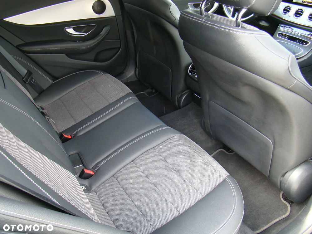 Mercedes-Benz Klasa E 300 de 9G-TRONIC Avantgarde - 30