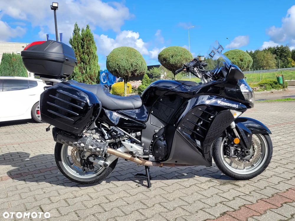 Kawasaki GTR - 29