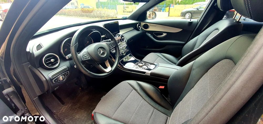 Mercedes-Benz Klasa C 180 9G-TRONIC - 2