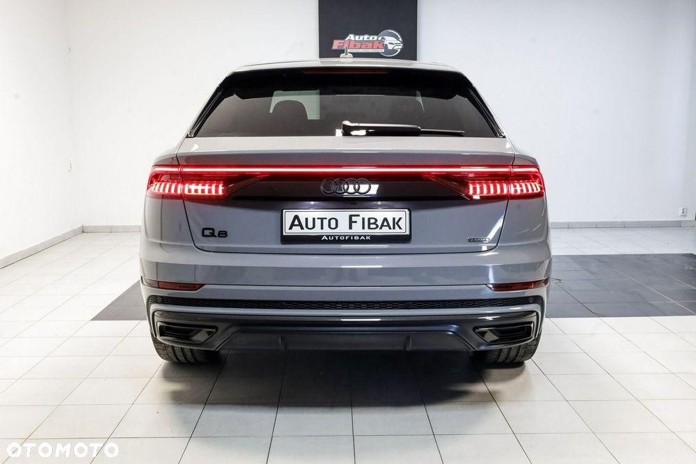 Audi Q8 - 14