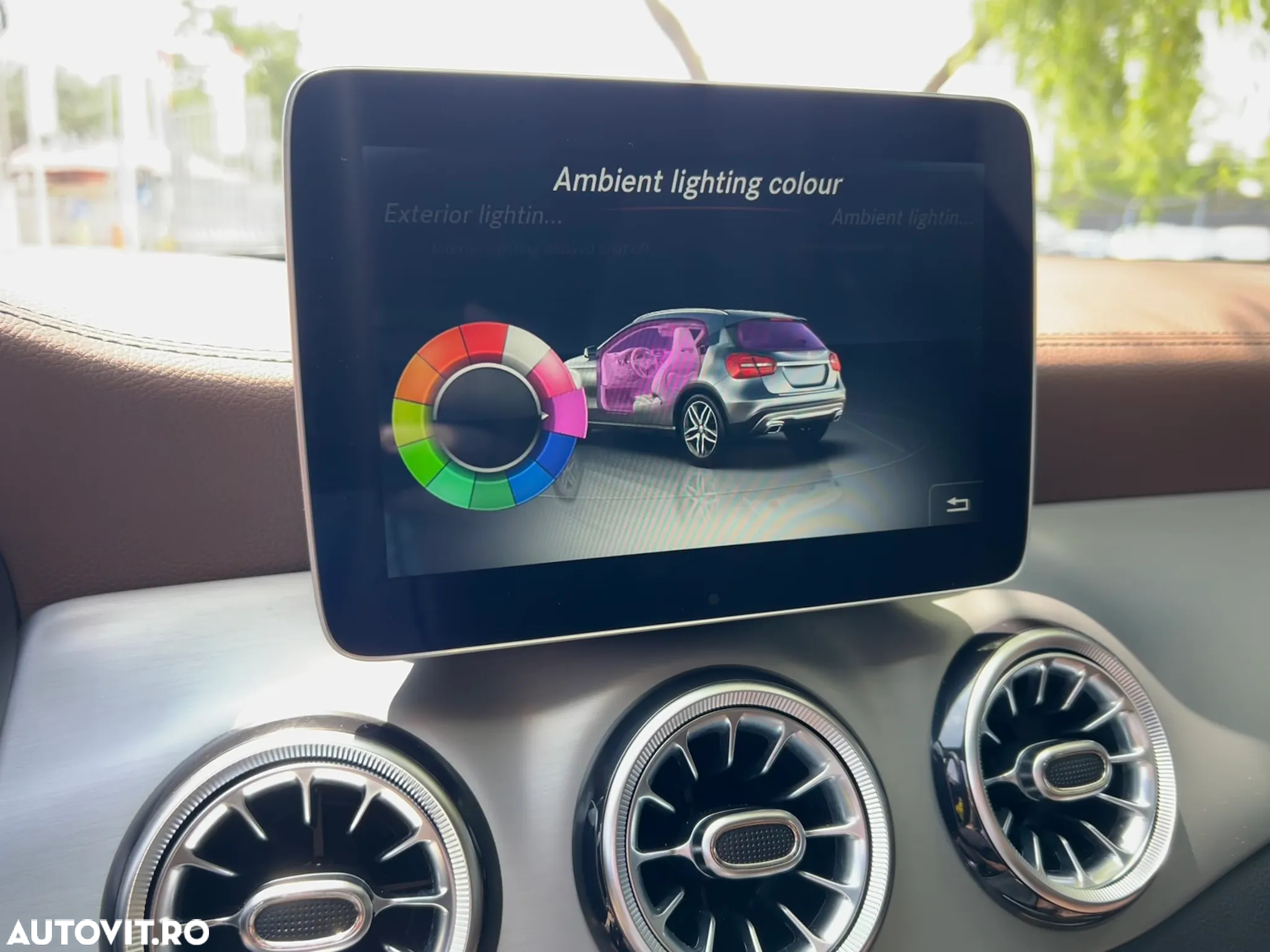 Mercedes-Benz GLA 200 (CDI) d 4Matic 7G-DCT Urban - 29