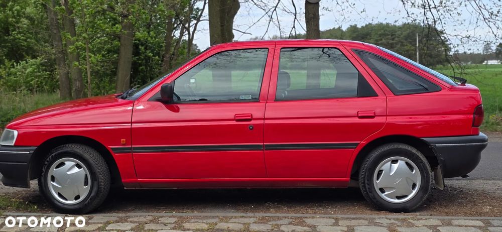 Ford Escort - 10