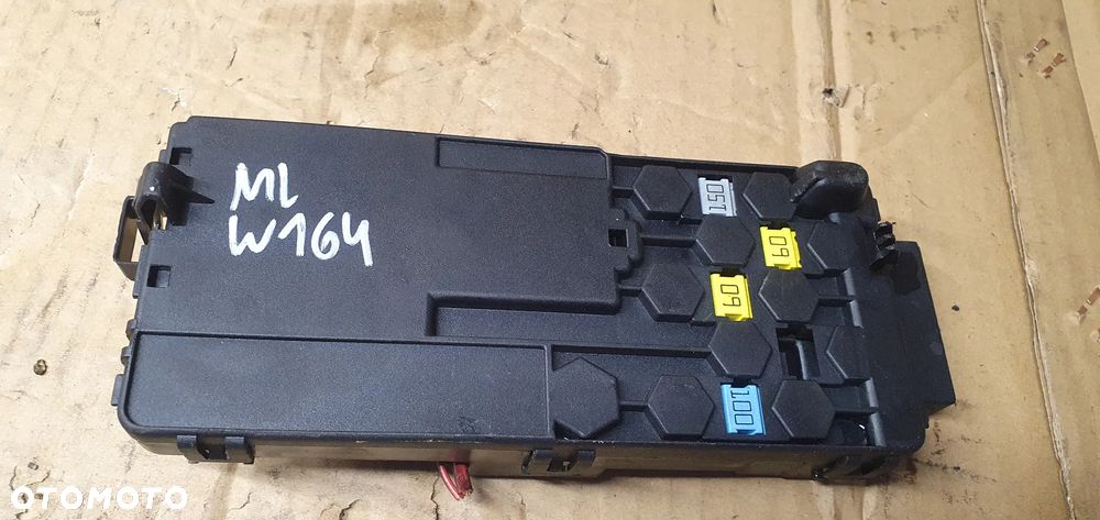 Skrzynka bezpieczników bezpieczniki Mercedes ML W164 2115452601 - 6