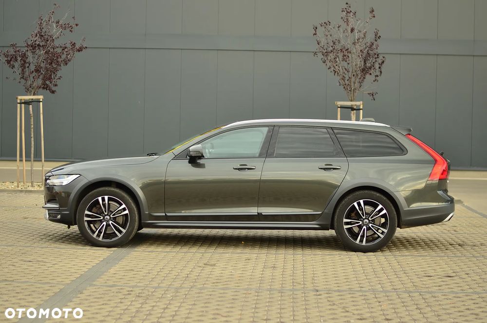 Volvo V90 Cross Country D4 AWD Geartronic Pro - 12