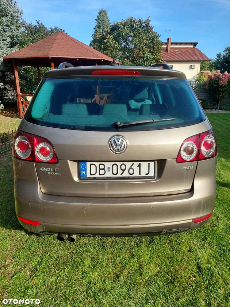 Volkswagen Golf Plus - 14