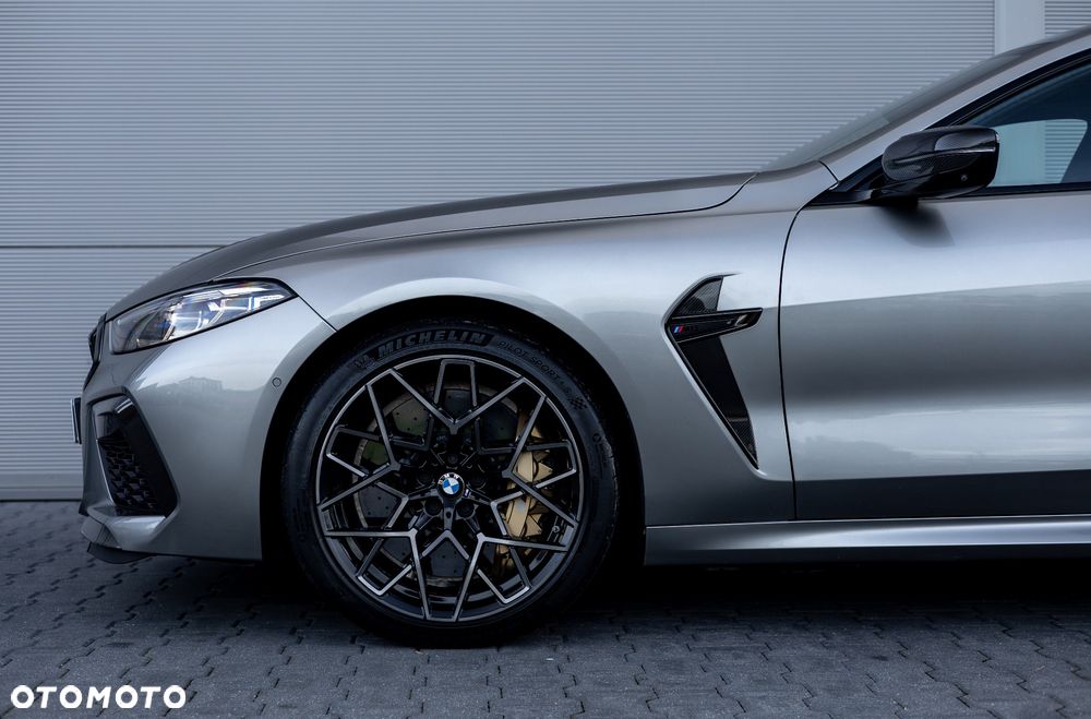 BMW M8 - 8