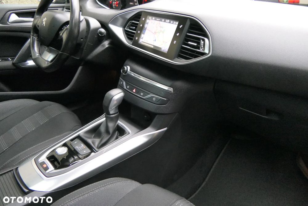 Peugeot 308 BlueHDi 150 EAT6 Stop & Start Business-Line - 23