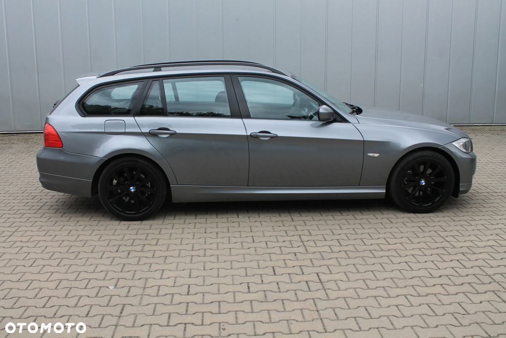 BMW Seria 3 318d DPF Edition Exclusive - 14