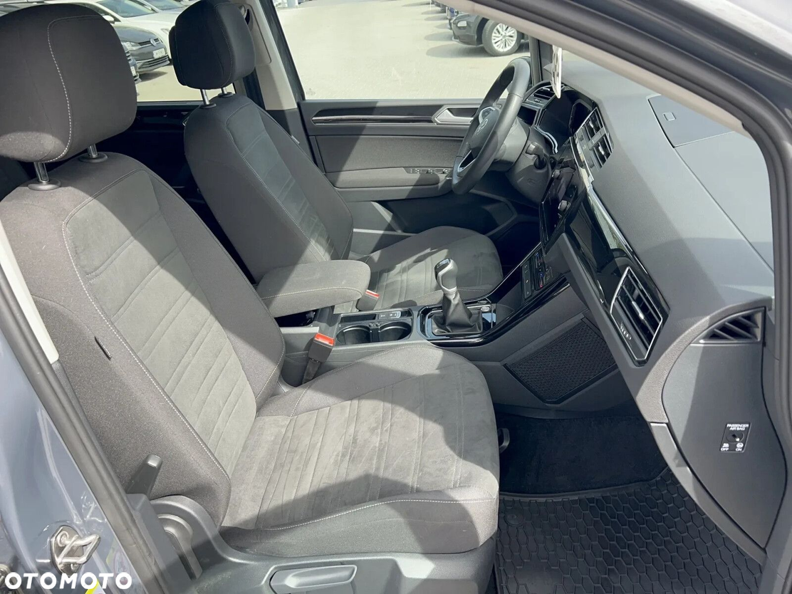 Volkswagen Touran 1.5 TSI EVO Highline - 16