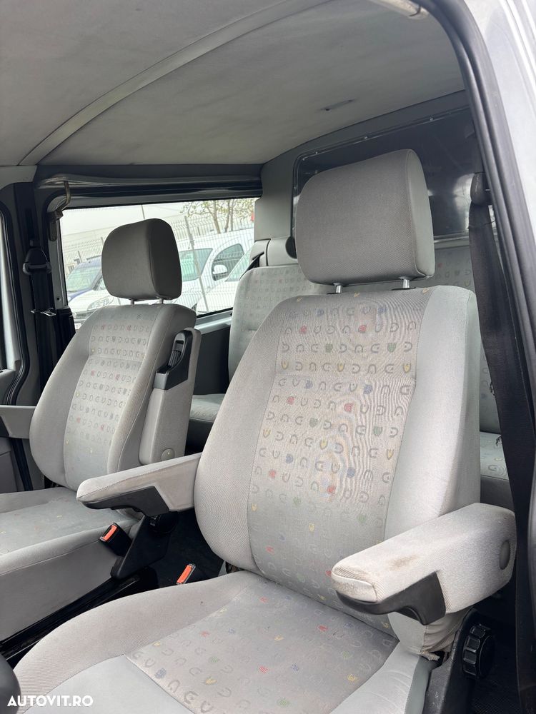 Volkswagen Transporter - 18