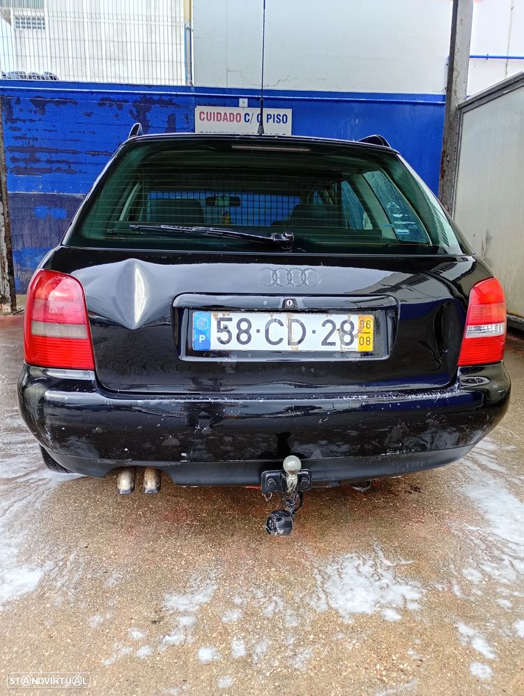 Audi A4 Avant 1.9 TDI Attraction - 4