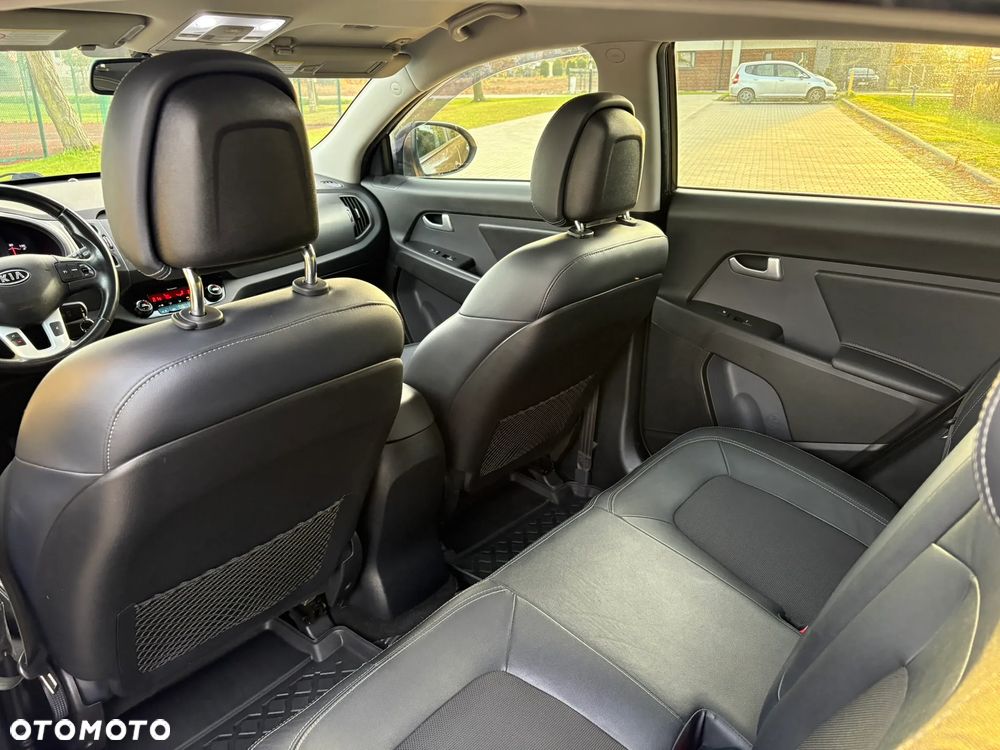 Kia Sportage 2.0 CRDI XL - 10