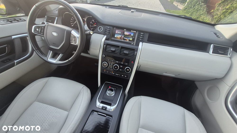 Land Rover Discovery Sport 2.0 Si4 SE - 16