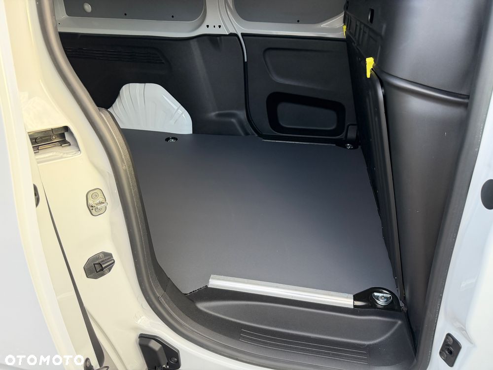 Toyota Proace City - 13