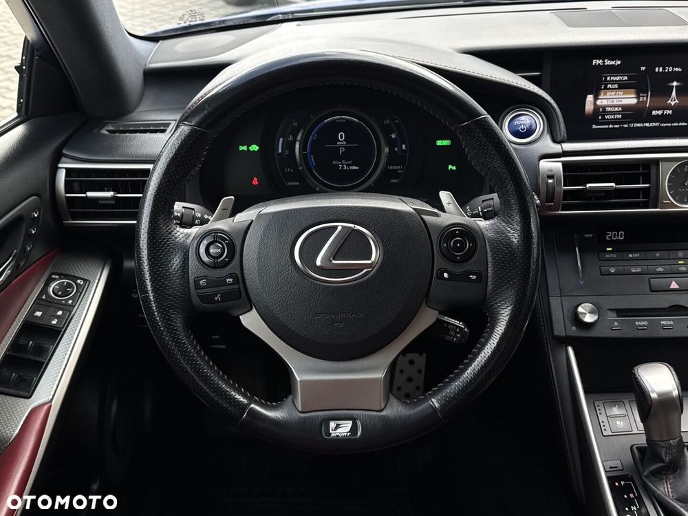 Lexus IS - 19