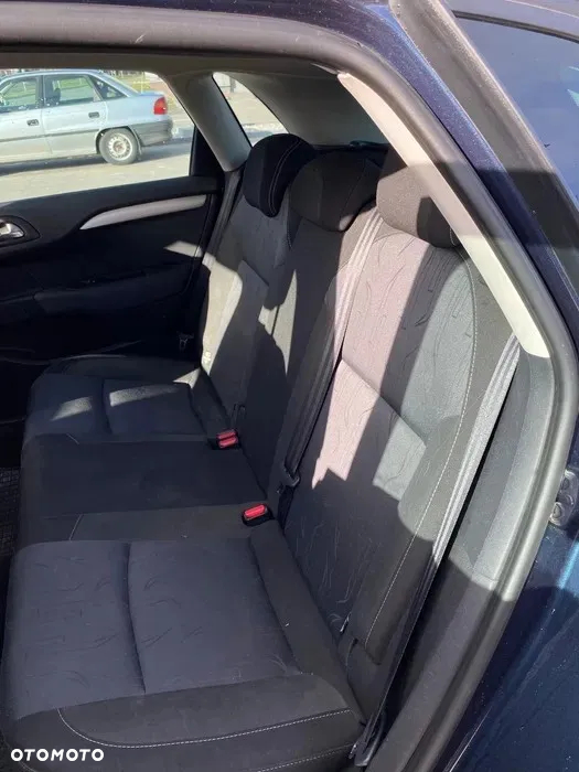 Citroën C4 1.6 VTi Attraction - 4