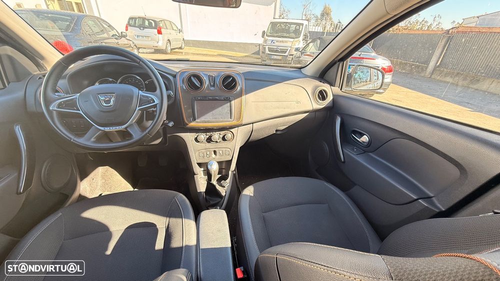 Dacia Logan MCV 1.5 dCi Stepway - 10