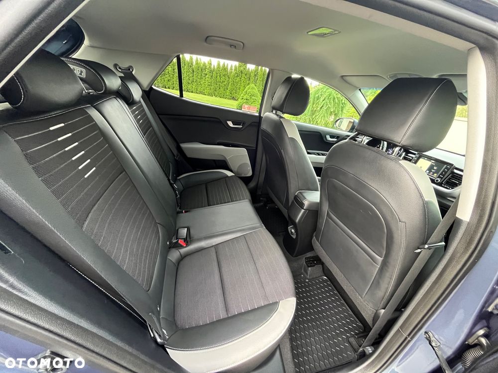 Kia Stonic 1.4 L - 31