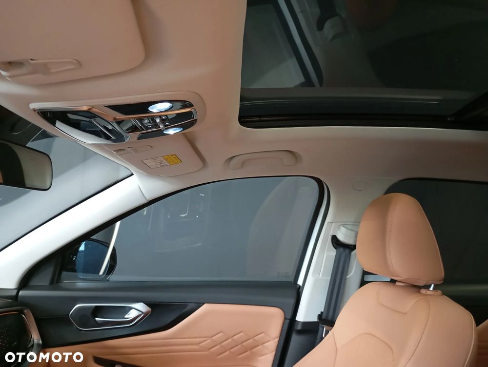 BAIC 7 1.5T Luxury DCT - 13
