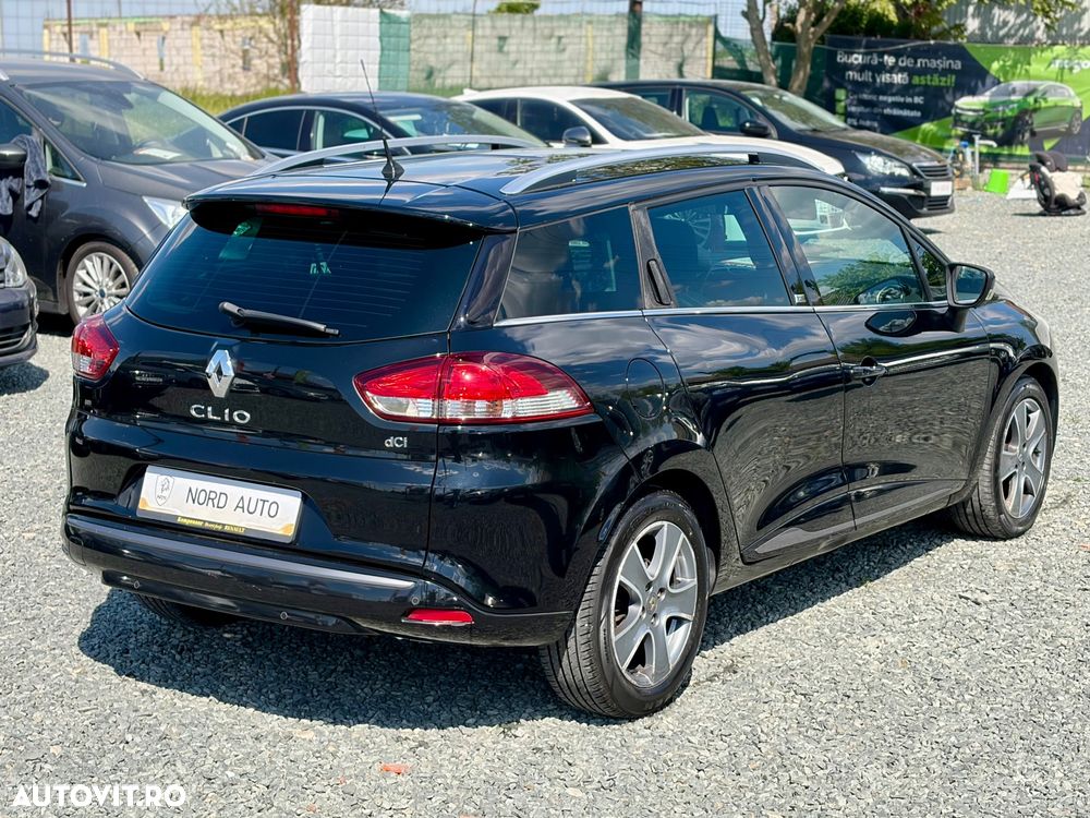 Renault Clio - 8