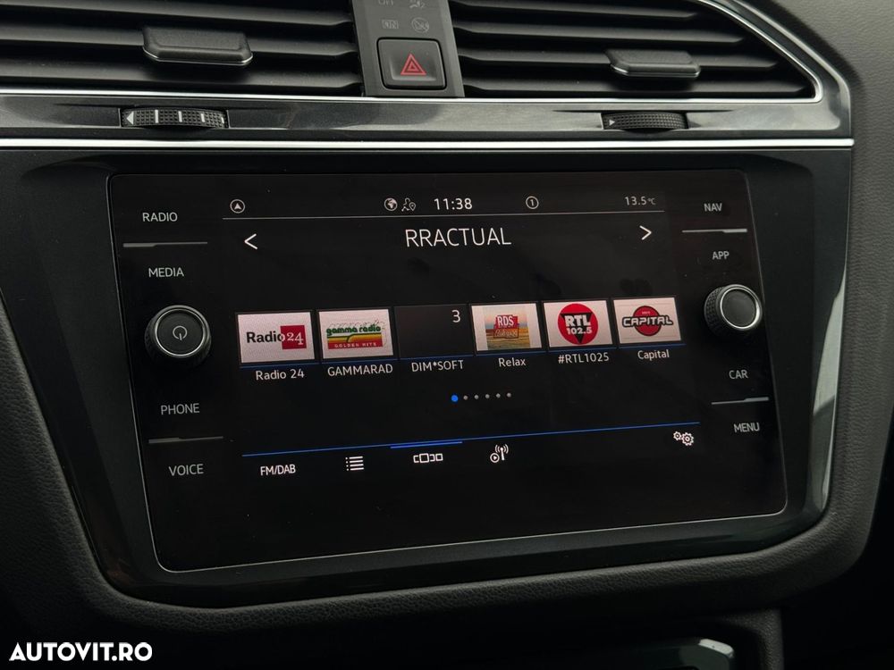 Volkswagen Tiguan - 13