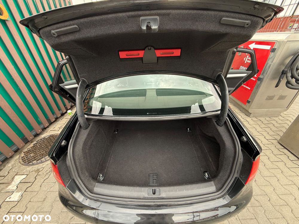 Audi A4 Limousine 1.8 TFSI S line Sportpaket - 14