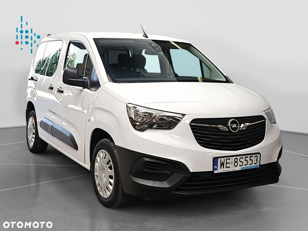 Opel Combo 1.5 DT Edition 102KM - 4