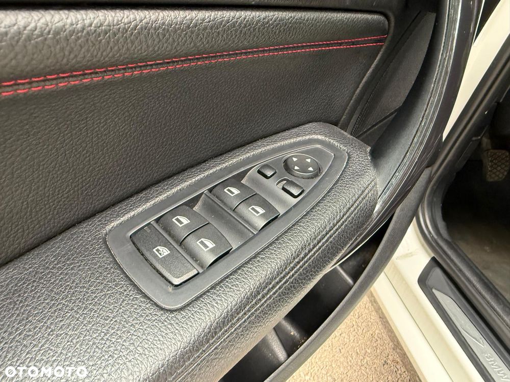 BMW Seria 1 118i Sport Line - 18