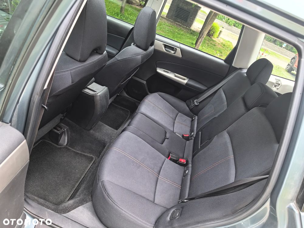 Subaru Forester 2.0D XC 000 Euro5 - 8