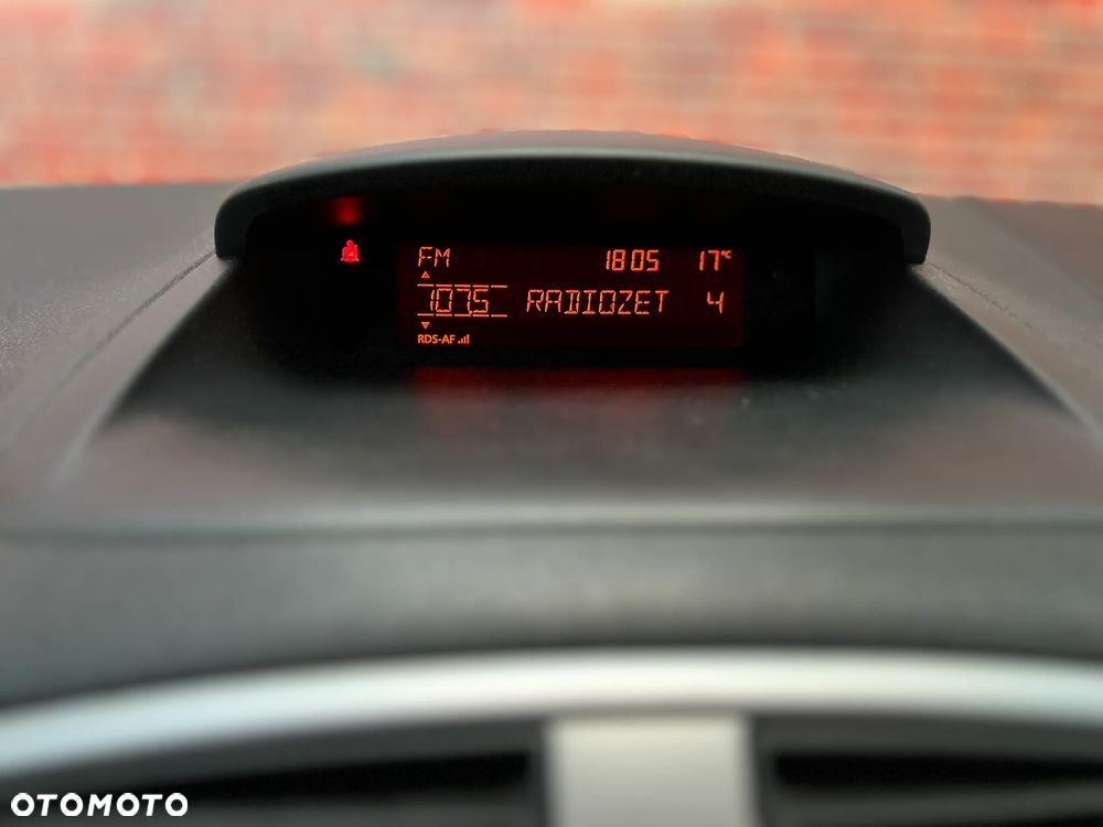 Renault Clio - 24