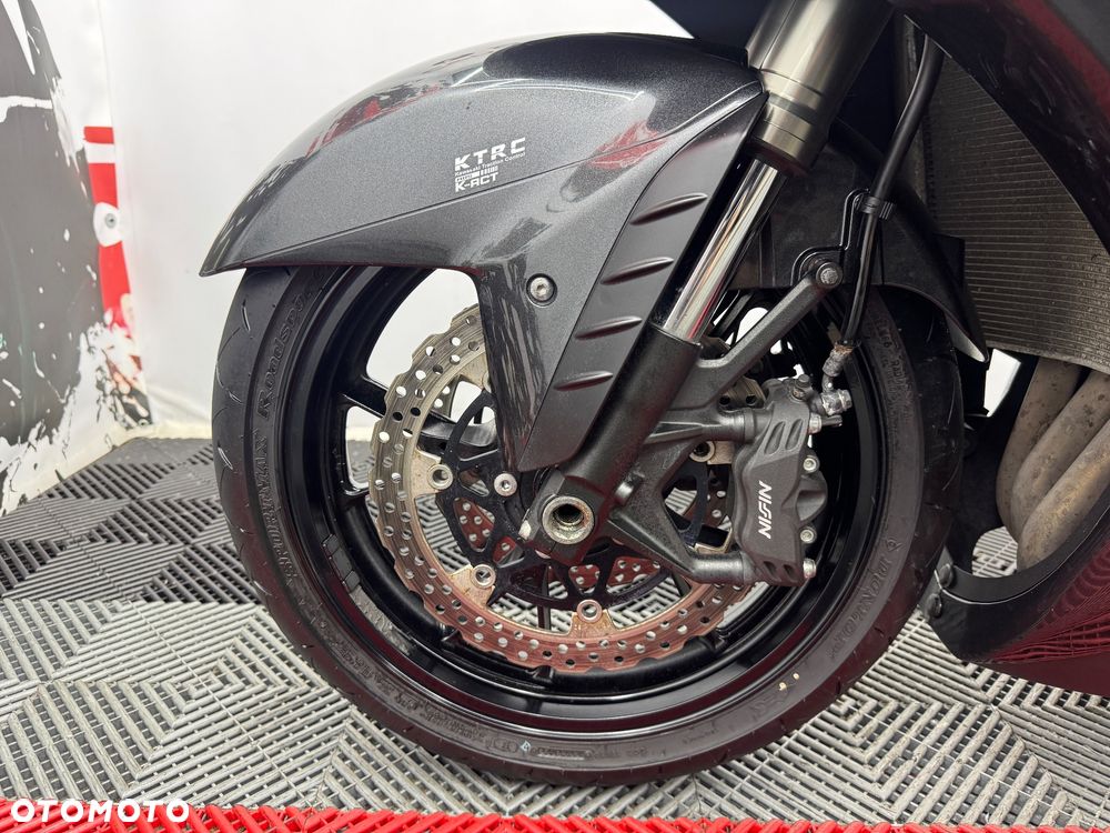 Kawasaki GTR - 10