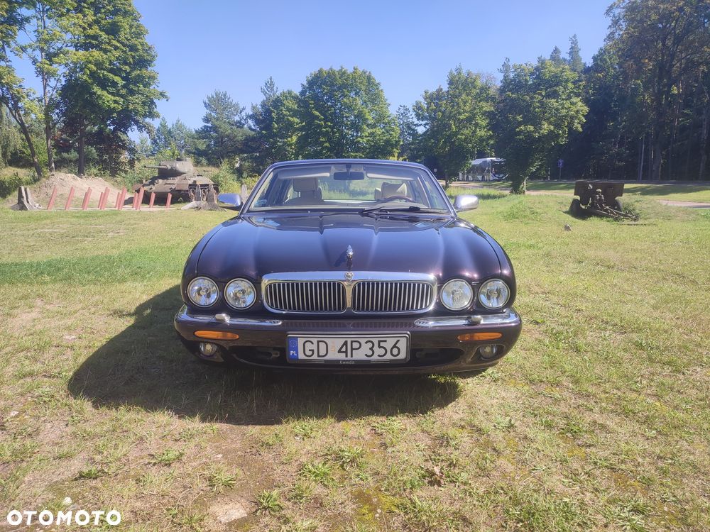Jaguar XJ - 3