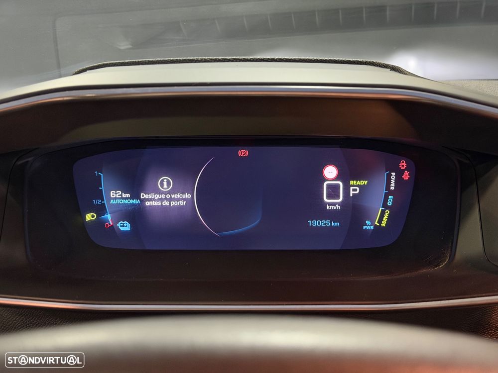 Peugeot e-208 Allure - 4