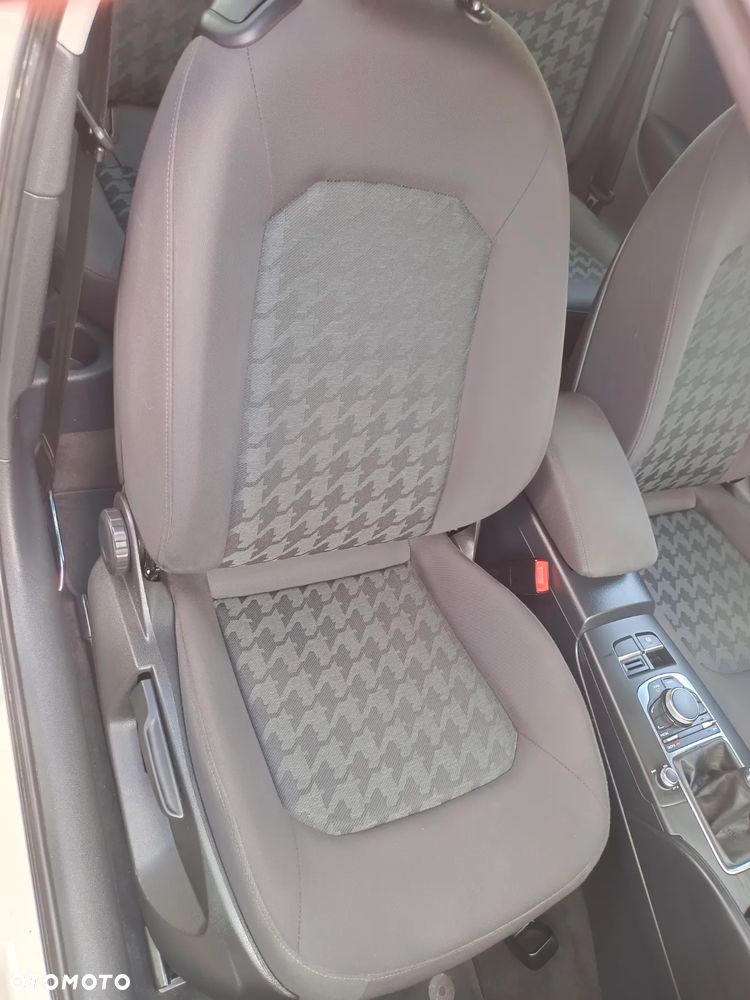 Audi A3 3-drzwiowe 1.4 TFSI Ambiente - 11