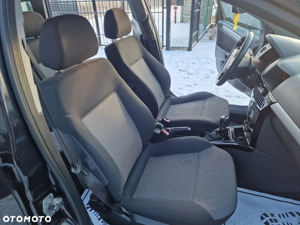 Opel Astra 1.6 Edition 111 Jahre - 24