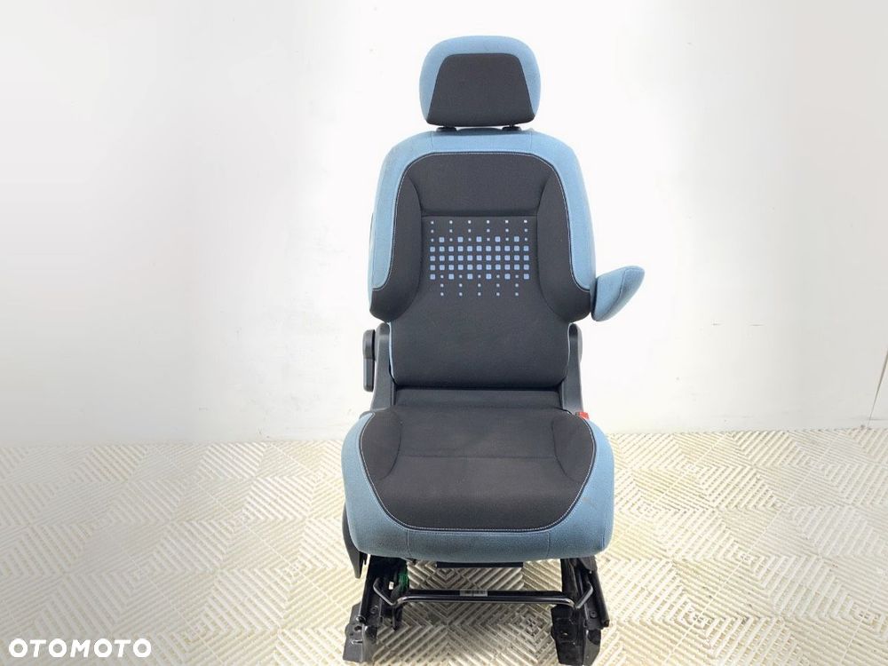 FOTEL PRAWY PRZÓD  CITROEN BERLINGO MULTISPACE (B9) 2008 - 2022 1.6 HDi 90 68 kW [92 KM] olej - 1