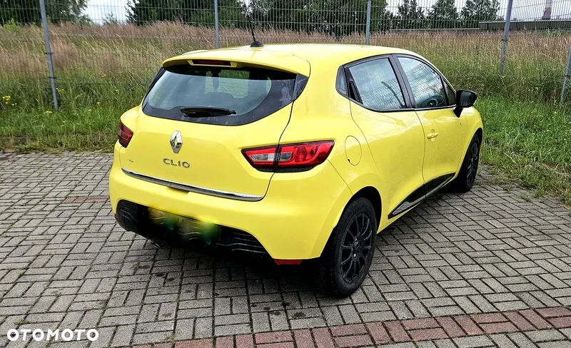 Renault Clio 1.2 16V 75 Expression - 14